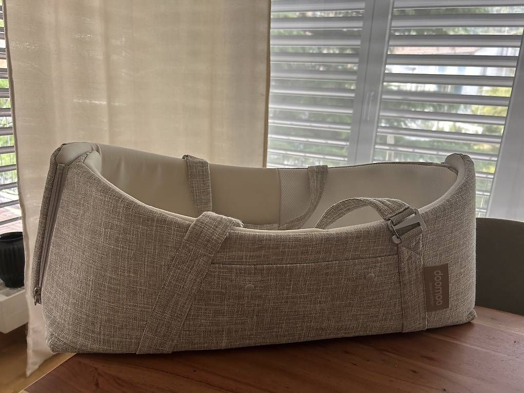 Bauch- & Rückentragen: Baby soft Tragetasche Nest & Go Doomoo – Gebraucht aus Adliswil von lea_8xq8