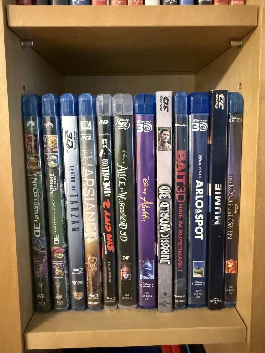 Tous les DVDs: Blu Ray Sammlung 300 Stk. – D'occasion à Rüfenacht BE par Legionar 1