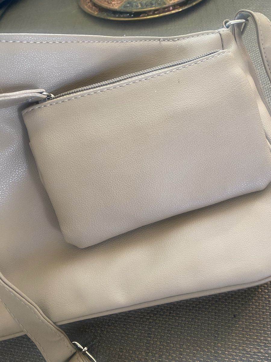 Taschen für Damen: Purse 👜 – Gebraucht aus Dietikon von Tdaf33 5