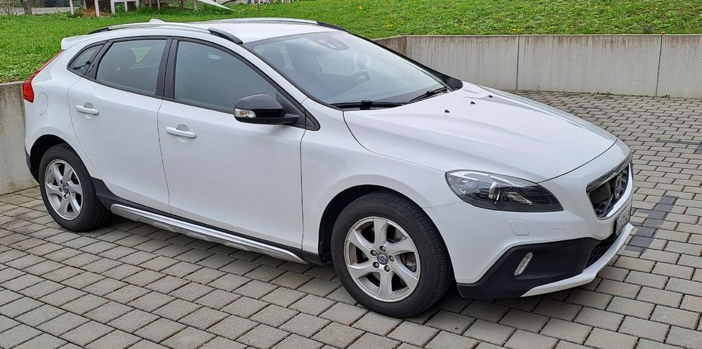 Sehr gepflegter Volvo V40 D3 CC mit Garantie