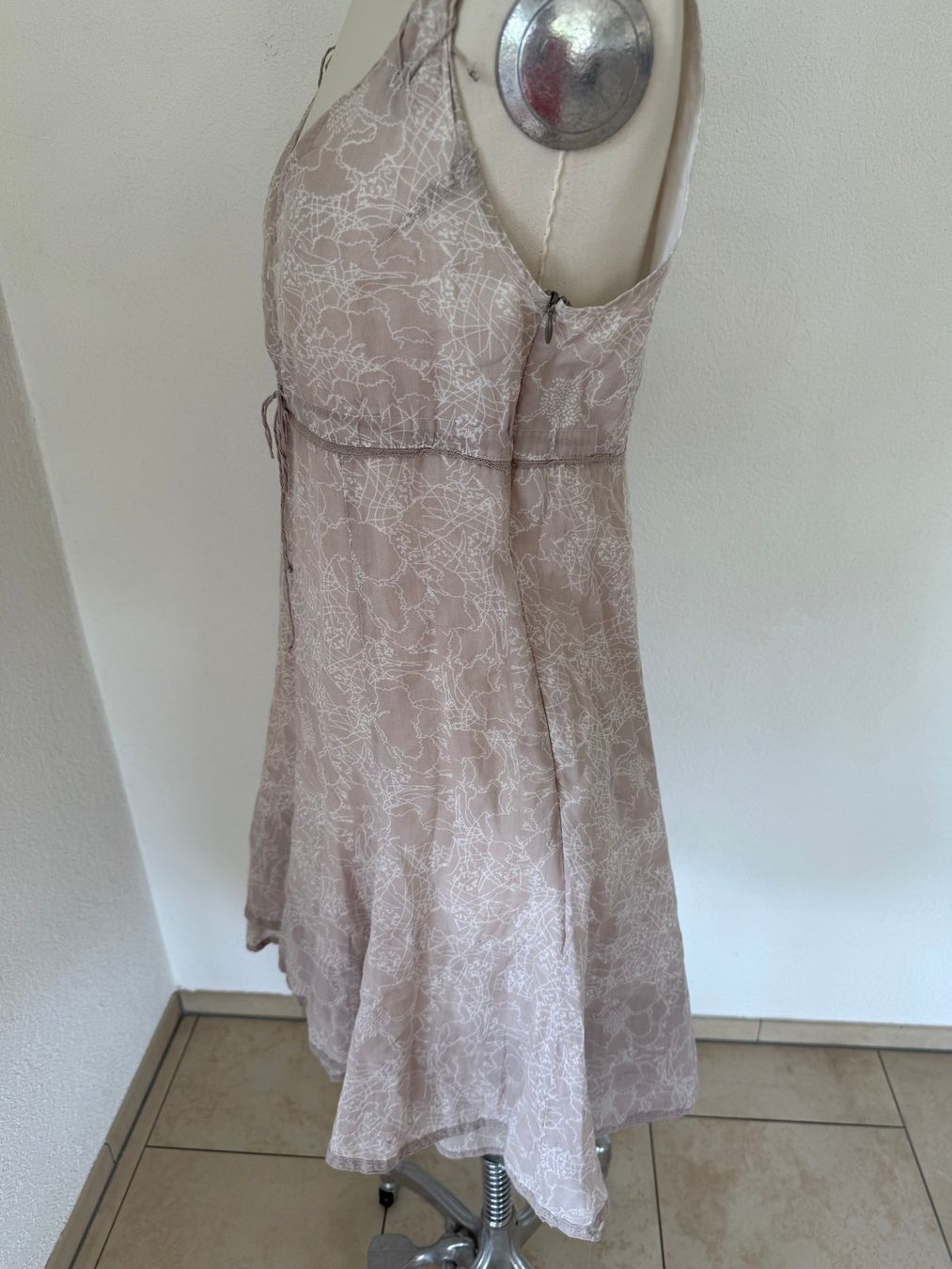 Nile Robes: Nile Kleid Grösse M – D'occasion à Kirchdorf AG par coco123 6
