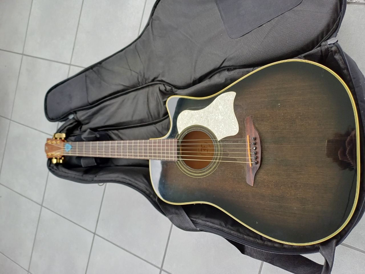 Furch Musikinstrumente: Furch Gitarre – Gebraucht aus Kriens von Nikamii