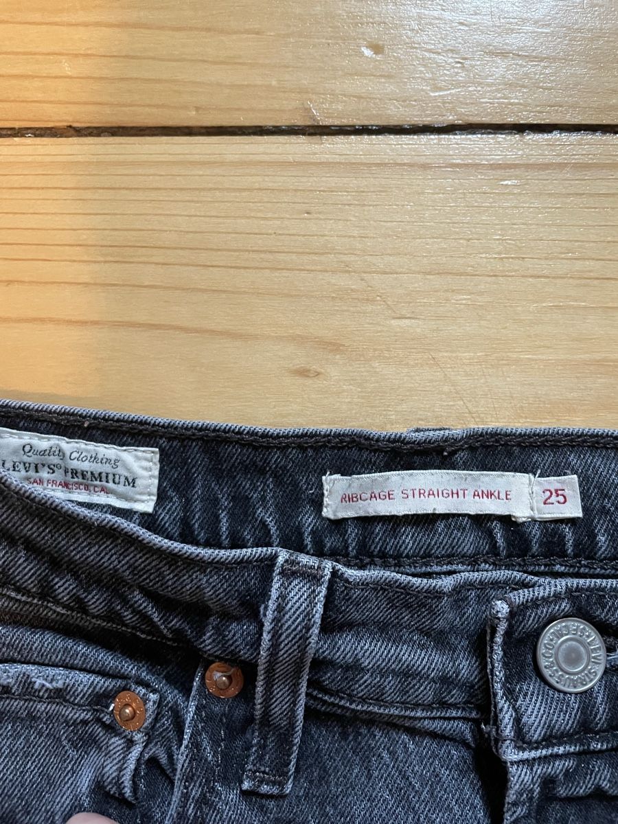 Levi's Jeans: Jeans Levis Ribcage Straight Ankle – Usato da Olten venduto da louisamariia 2