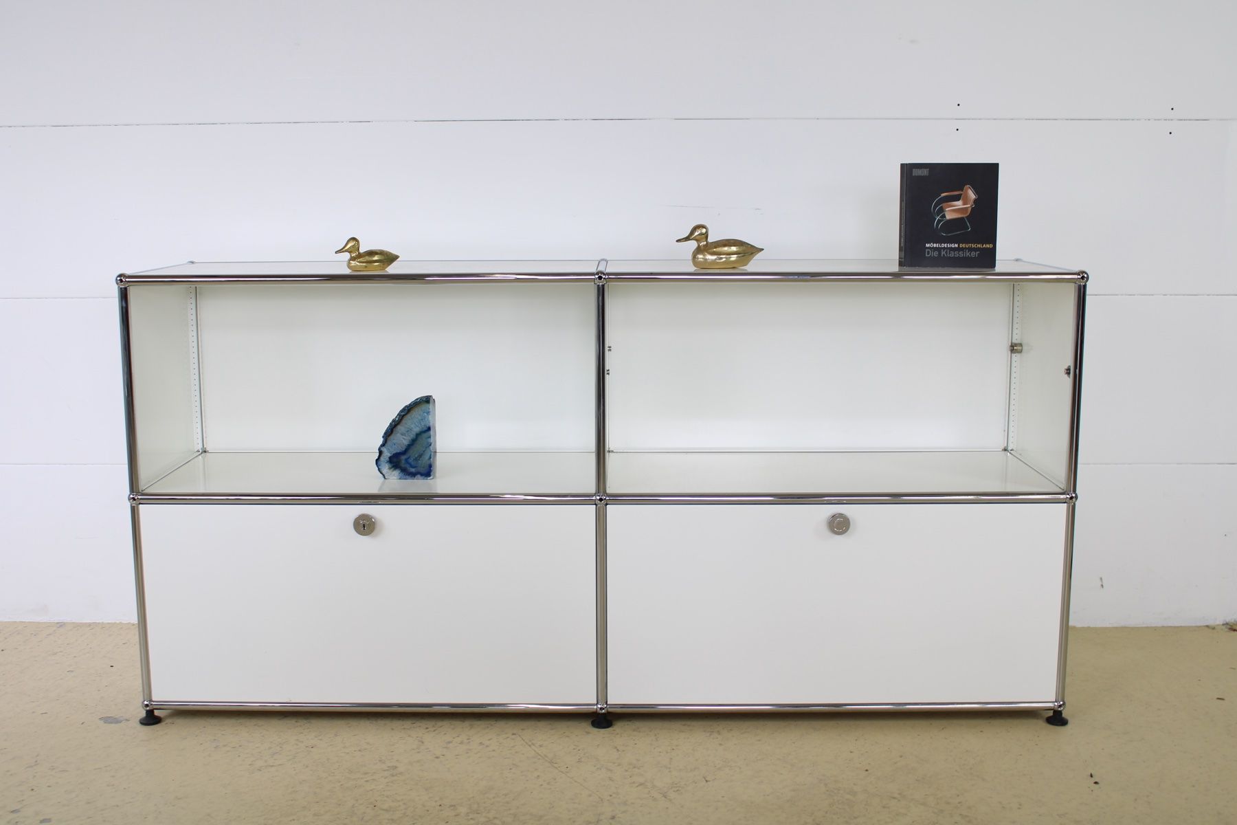 USM Kommoden: USM Sideboard in Reinweiss – Gebraucht aus Meinisberg von atelier_TILIJA