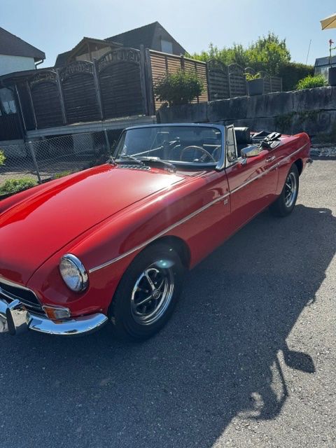 MG Automobili: MG B Cabriolet Vertananestatus neu 2025 – Usato da Bichelsee venduto da Maeki 2