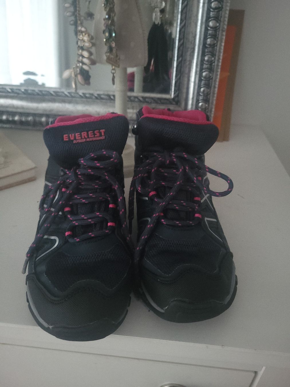 Everest Schuhe für Mädchen: Wanderschuhe Everest Gr.34 – Gebraucht aus Oberaach von Svea11 4