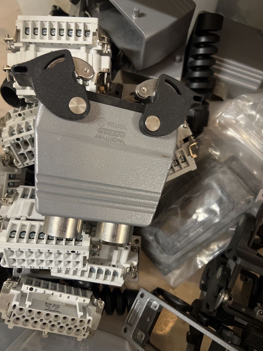 Spine: Harting Stecker 5 Stk – Usato da Koelliken venduto da Mathaui 2