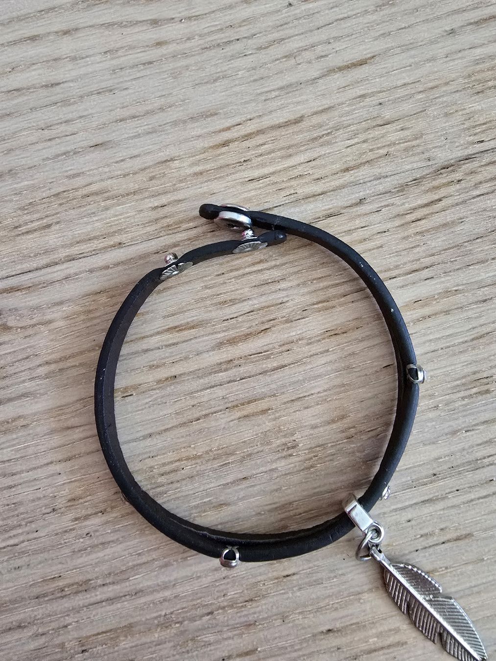 Armbänder & -reifen: Armband mit Feder – Neu (gemäss Beschreibung) aus Rickenbach b. Wil von Beautiful.Things 1
