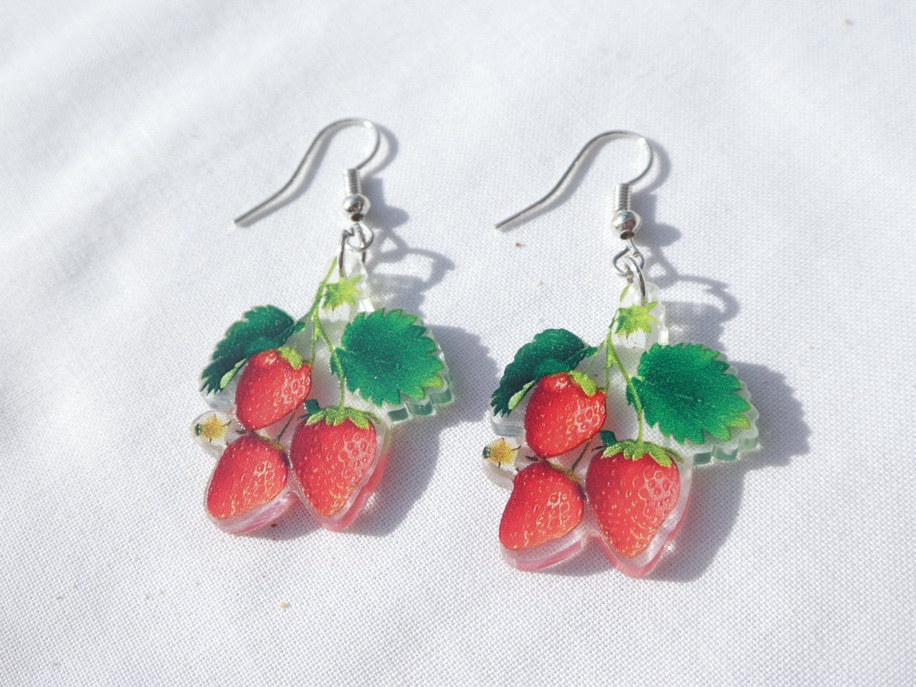 Ohrringe & -stecker: Ohrhänger 'Erdbeeren', Modeschmuck / NEU – Neu (gemäss Beschreibung) aus Gattikon von kaandooh