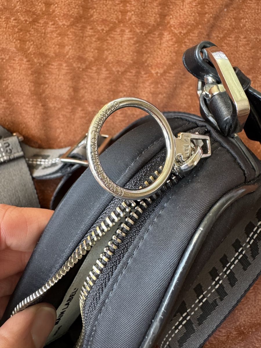 Off-White Taschen: Off-white Virgil Abloh Camera Bag crossbody tasche – Gebraucht aus Rapperswil SG von pli_fz9r 3