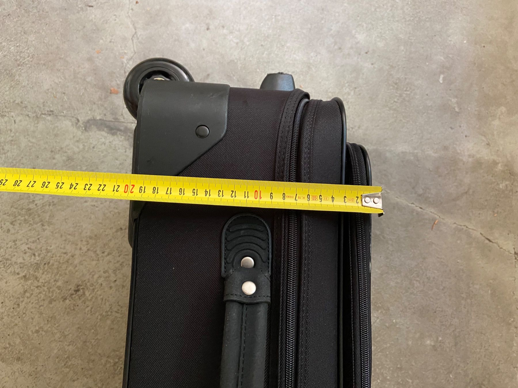 Samsonite Valigie: SAMSONITE REISETASCHE MIT ROLLEN 55 CM – Nuovo (secondo la descrizione) da Zürich venduto da schneeflocke303 9