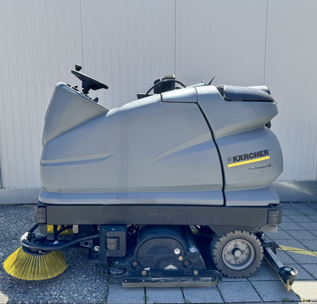 Kärcher Tutte le macchine: Scheuersaugmaschine Kärcher B 250 R  - 319 B.Std – Usato da Düdingen venduto da PrivatMarkt05 3