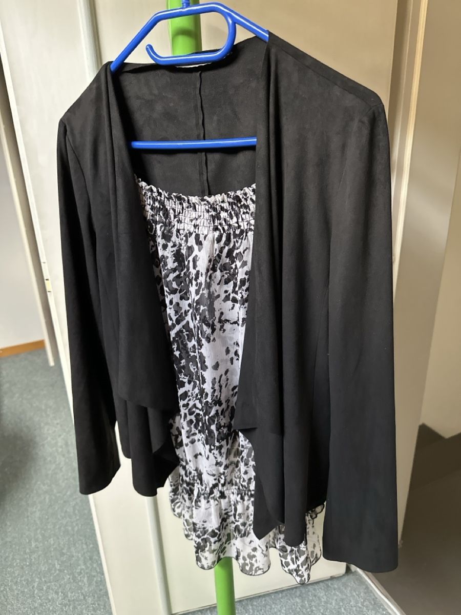 Kleiderpakete: Duo Bluse/ Jacke  – Gebraucht aus Baltschieder von YmroBe