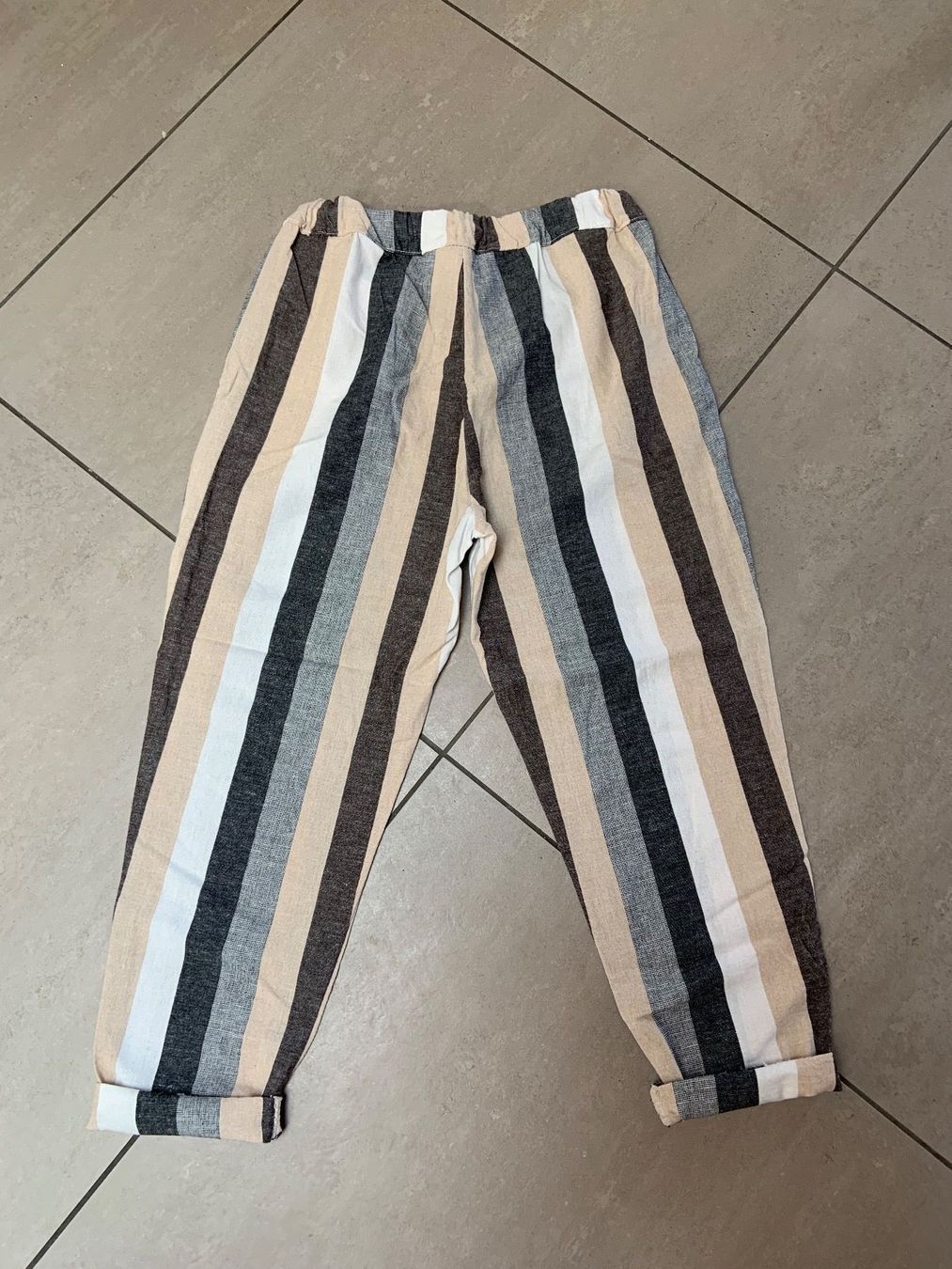 Pantaloni: Sommerhose in Leinenoptik – Nuovo (secondo la descrizione) da Sigriswil venduto da ck56 1