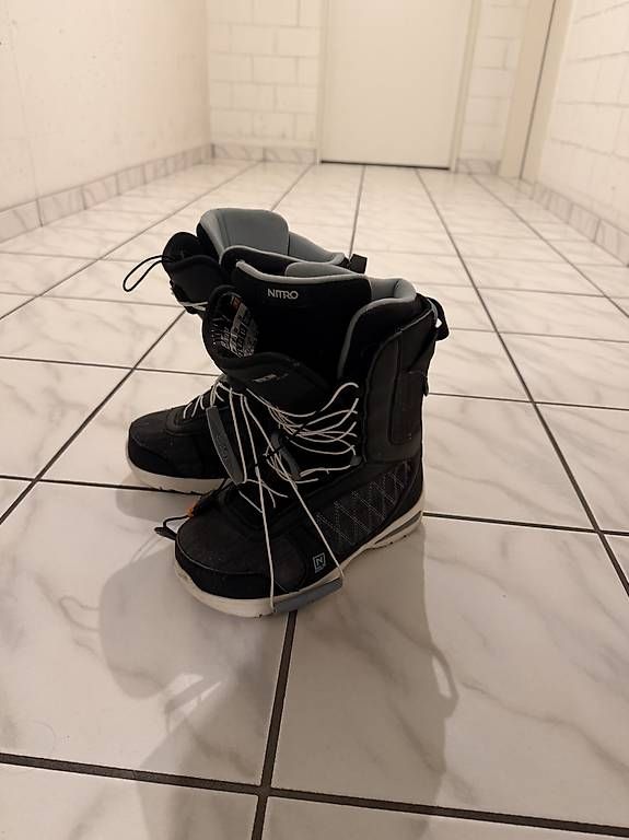 Snowboard Nitro Scarpe da uomo: NITRO Snowboardschuhe – Usato da zufikon venduto da rawy22