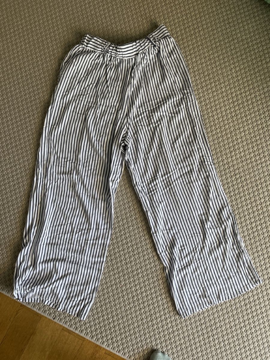 Pantaloni: Gestreifte Sommerhose, Chicorée, M – Usato da Solothurn venduto da Bobesch08 4