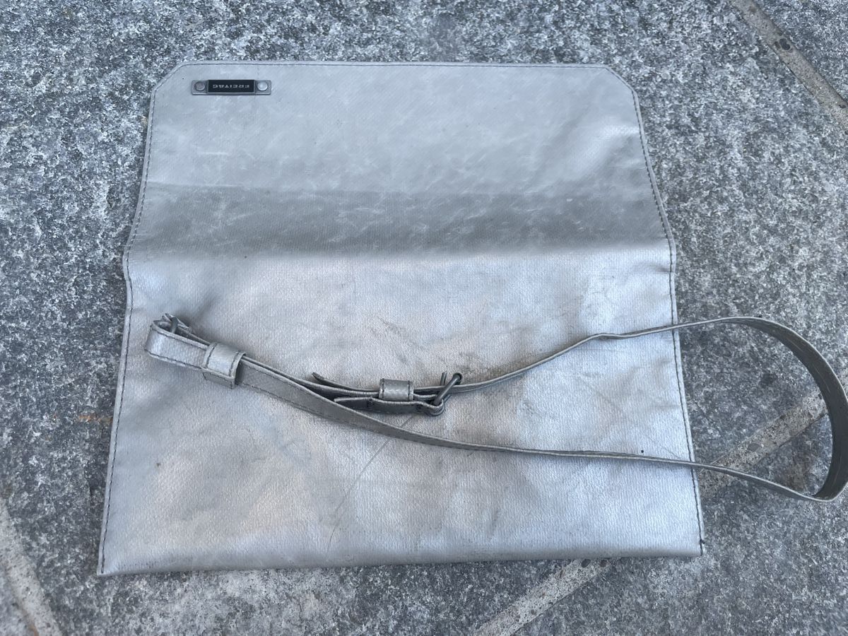 Freitag Borse: Freitag Reference R114 Hamm silber – Usato da Windisch venduto da rascale 1