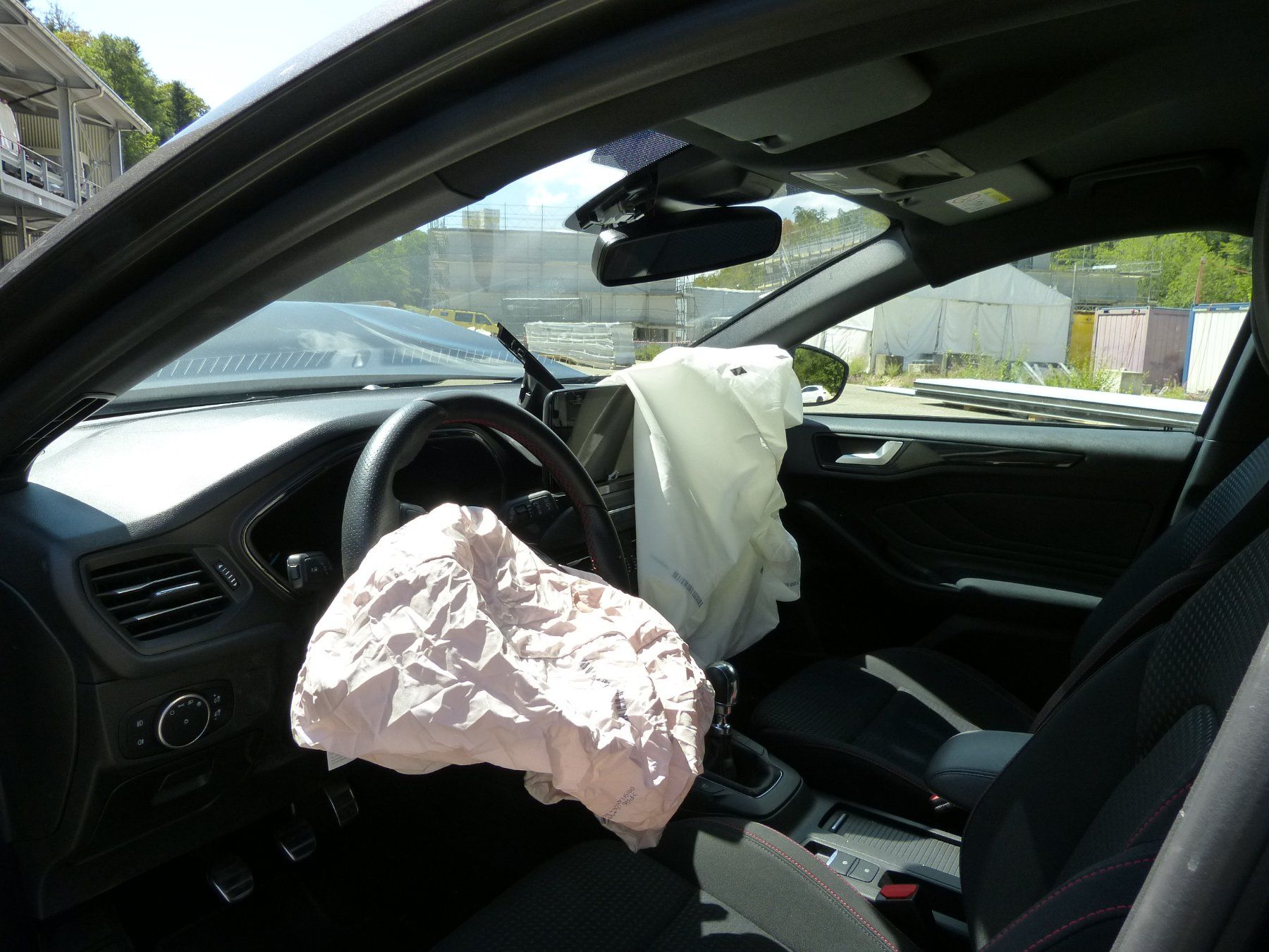 Ford Automobili: Ford Focus 1.5 SCTi Unfallfahrzeug – Difettoso da Vauffelin venduto da DTC-pSi 8