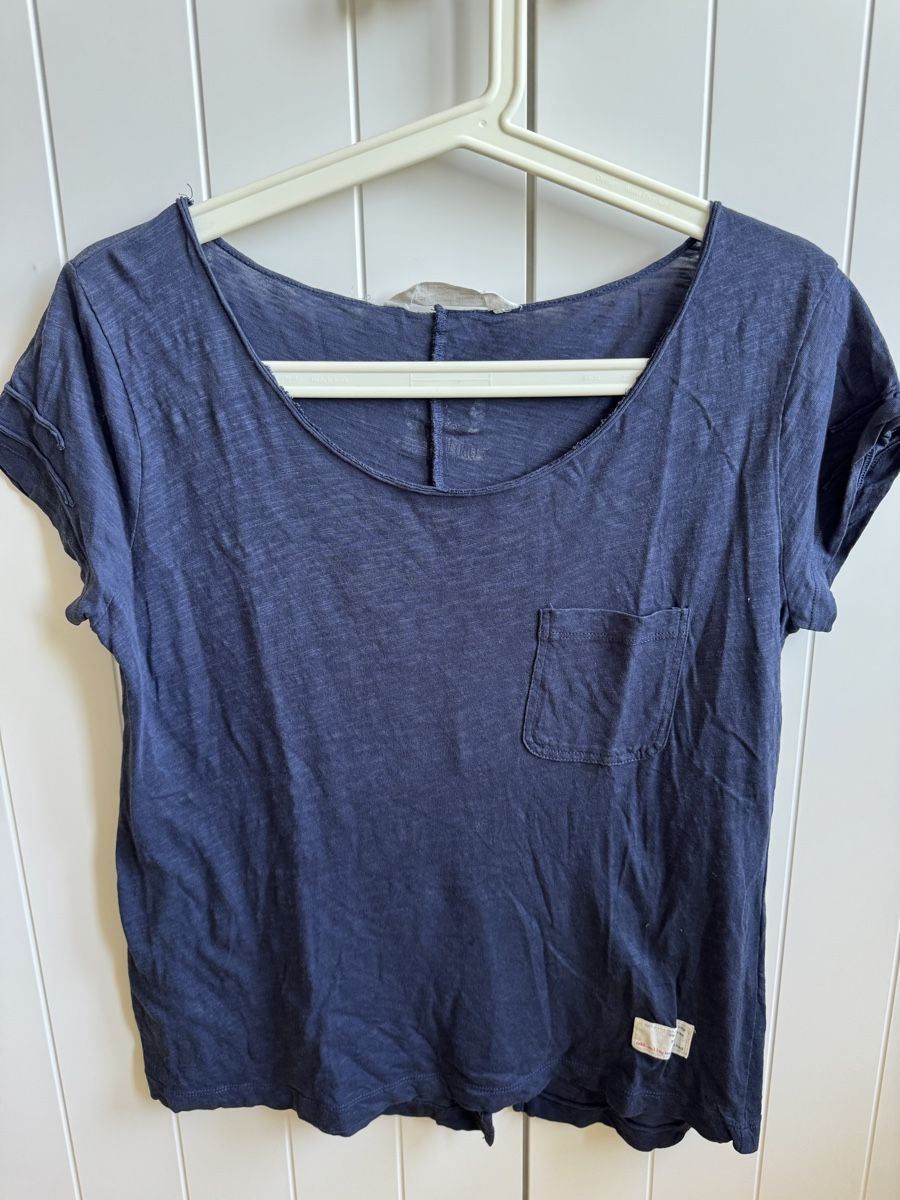 Odd Molly T-shirt: T-Shirt Odd Molly – Nuovo (secondo la descrizione) da Basel venduto da Glamourpourtoi