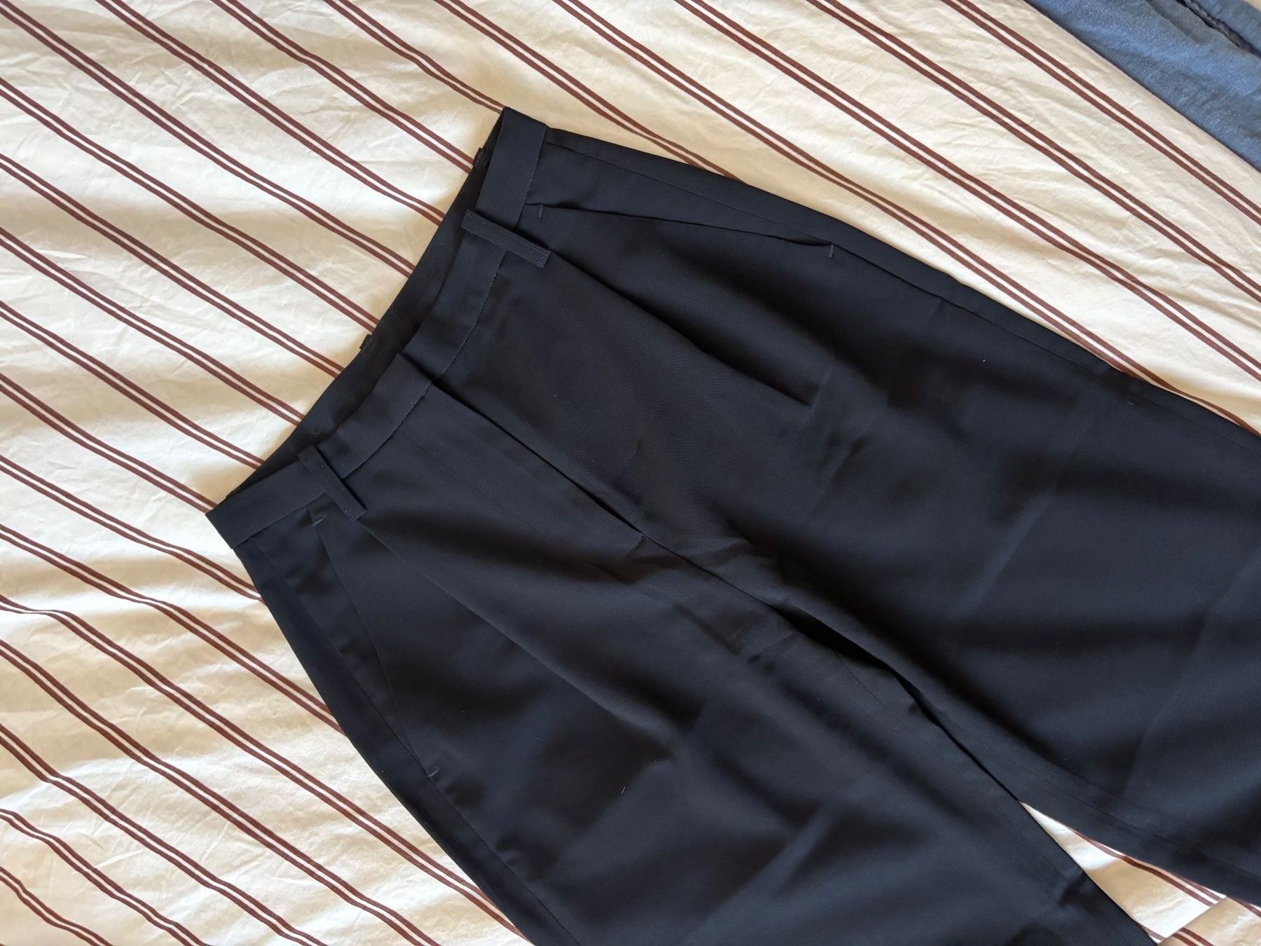 Pantaloni: Leichte Stoffhose von HENNE – Usato da Wallisellen venduto da lin_v 1