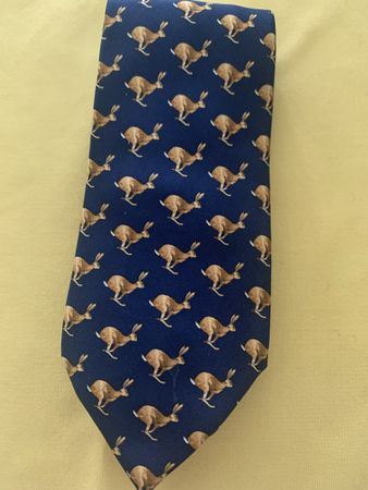 Cravatta Hermès seta blu lepri corsa uomo vintage