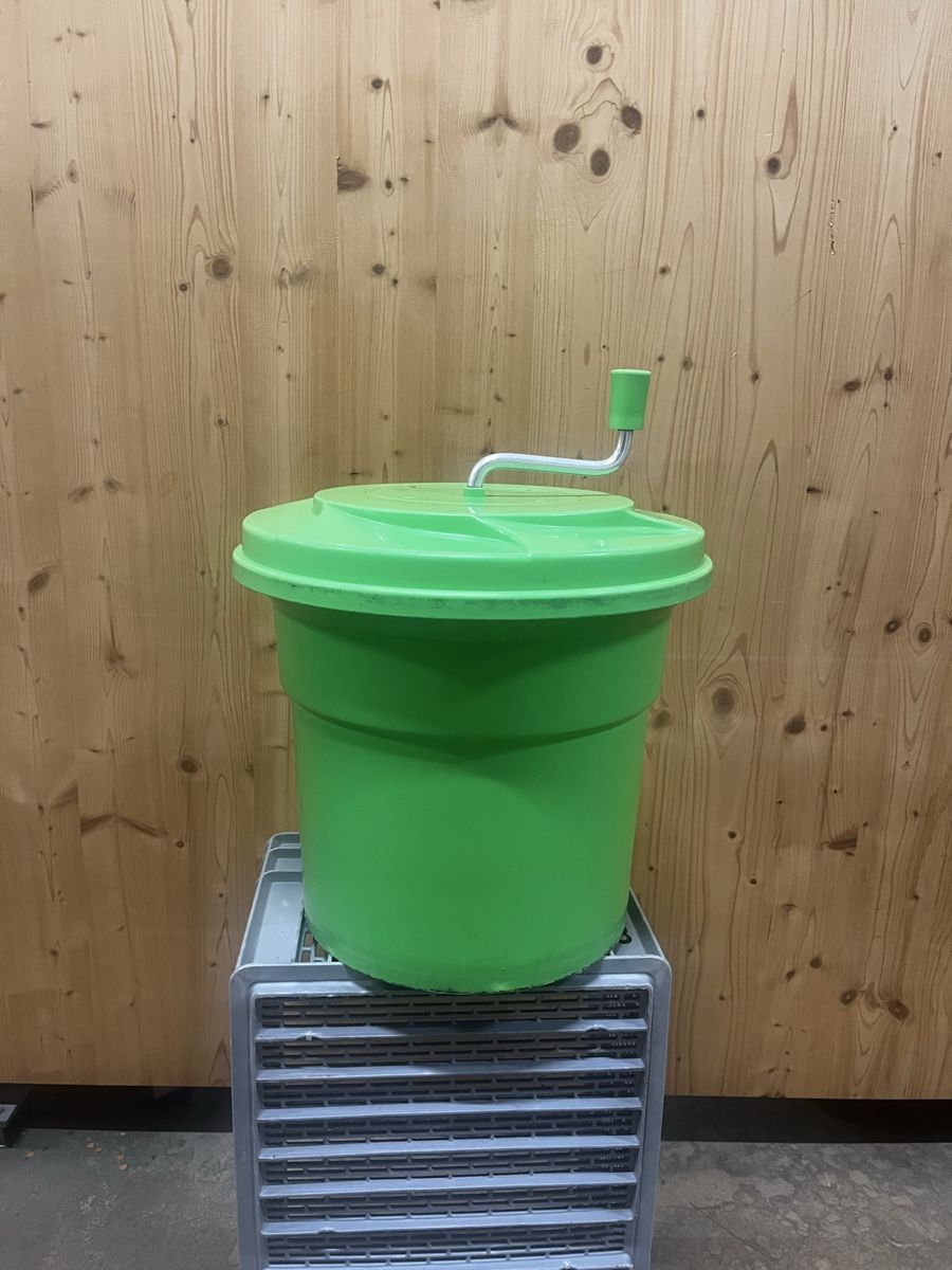 Küchengeräte: Gastro Salatschleuder ca 41 cm Durchmesser  – Gebraucht aus Dittingen von Cervolino77
