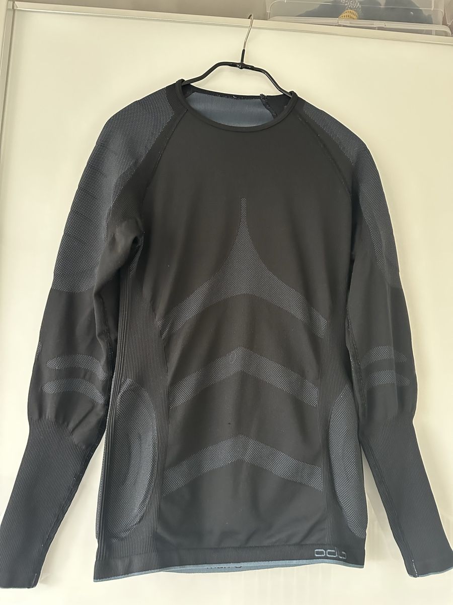 Odlo Sous-vêtements: Odlo Langärmel – D'occasion à Bäch SZ par ruslena29