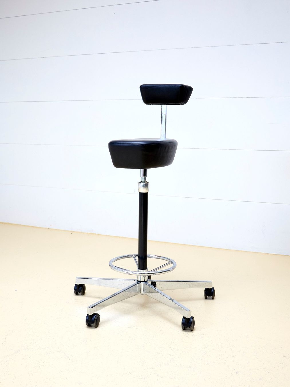 Vitra Hocker: George Nelson Perch Stool von Vitra | Original – Gebraucht aus Meinisberg von atelier_TILIJA 5