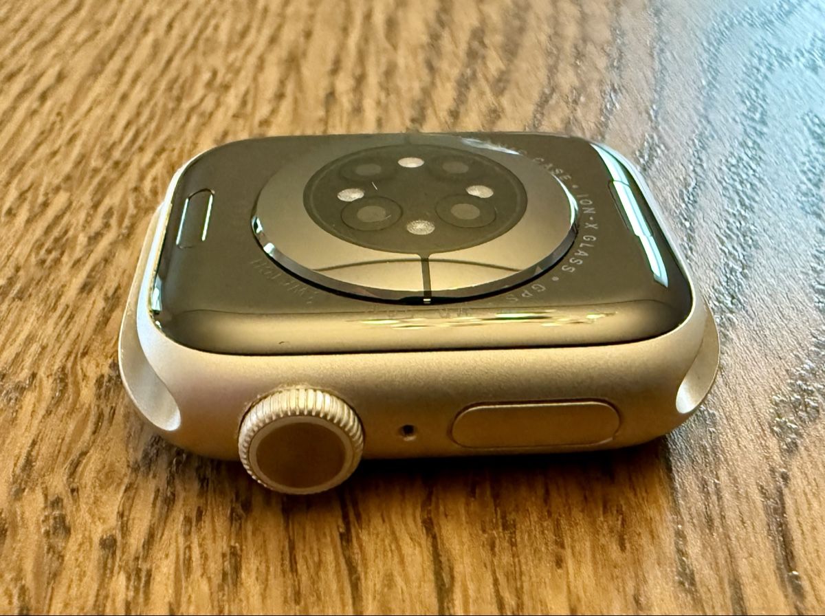 Apple Smartwatch: Apple Watch Series 7 (GPS) – Usato da Eiken venduto da Oiler 4