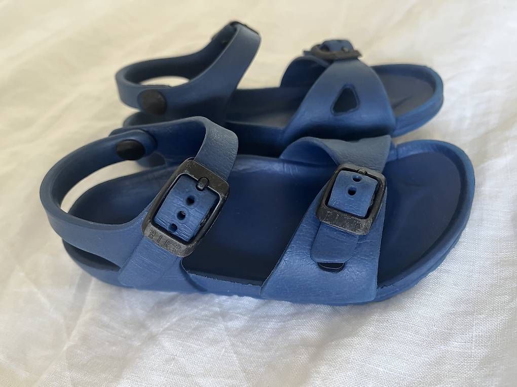 Schuhe für Jungen: BIRKENSTOCK GR 26 – Gebraucht aus Cham von carmen1985 1