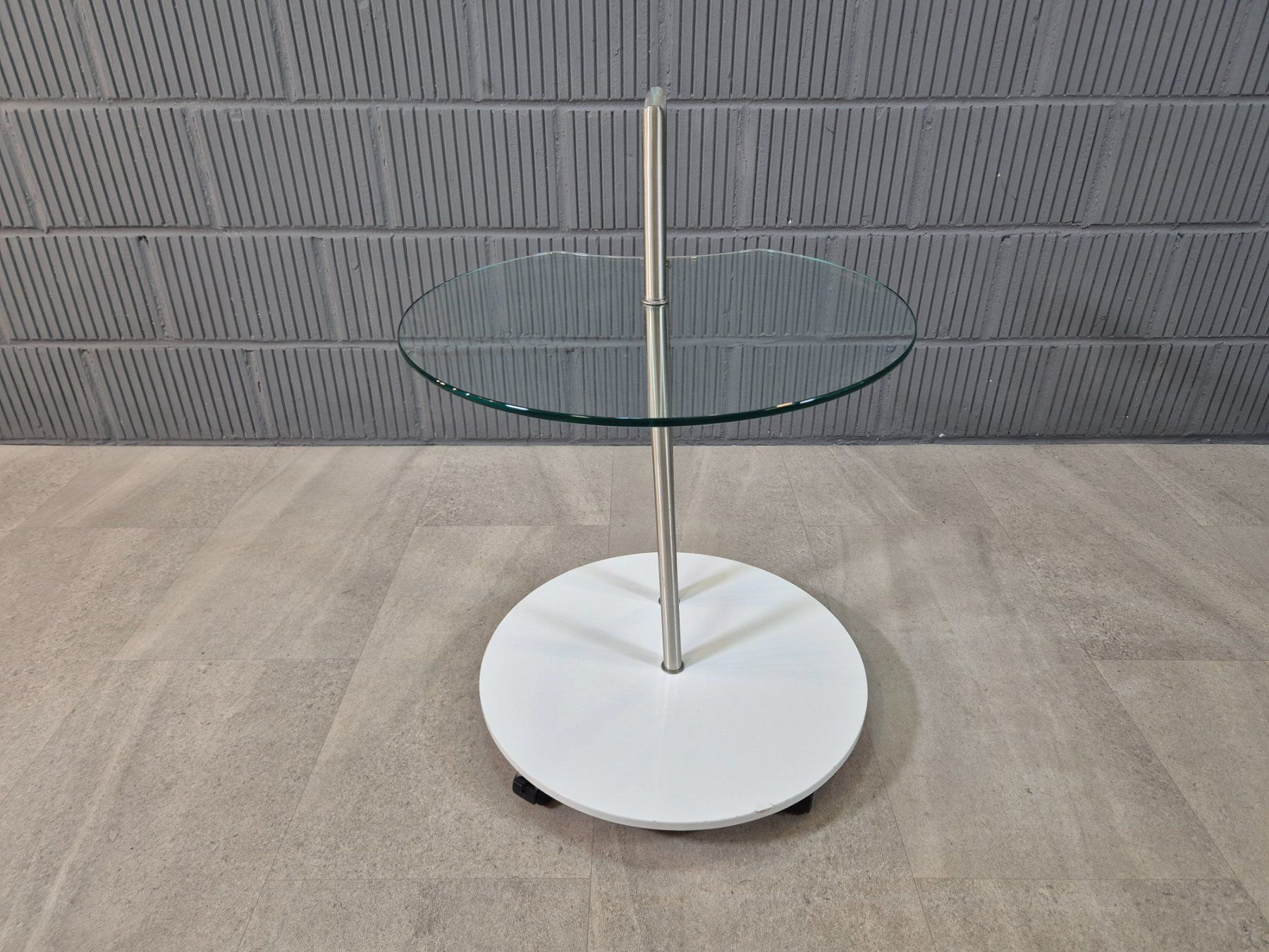 Tische: Eileen Gray Style Coffee Table, Rollable Barwagen Glas Tisch – Gebraucht aus Nottwil von Wondewa-Shop 3