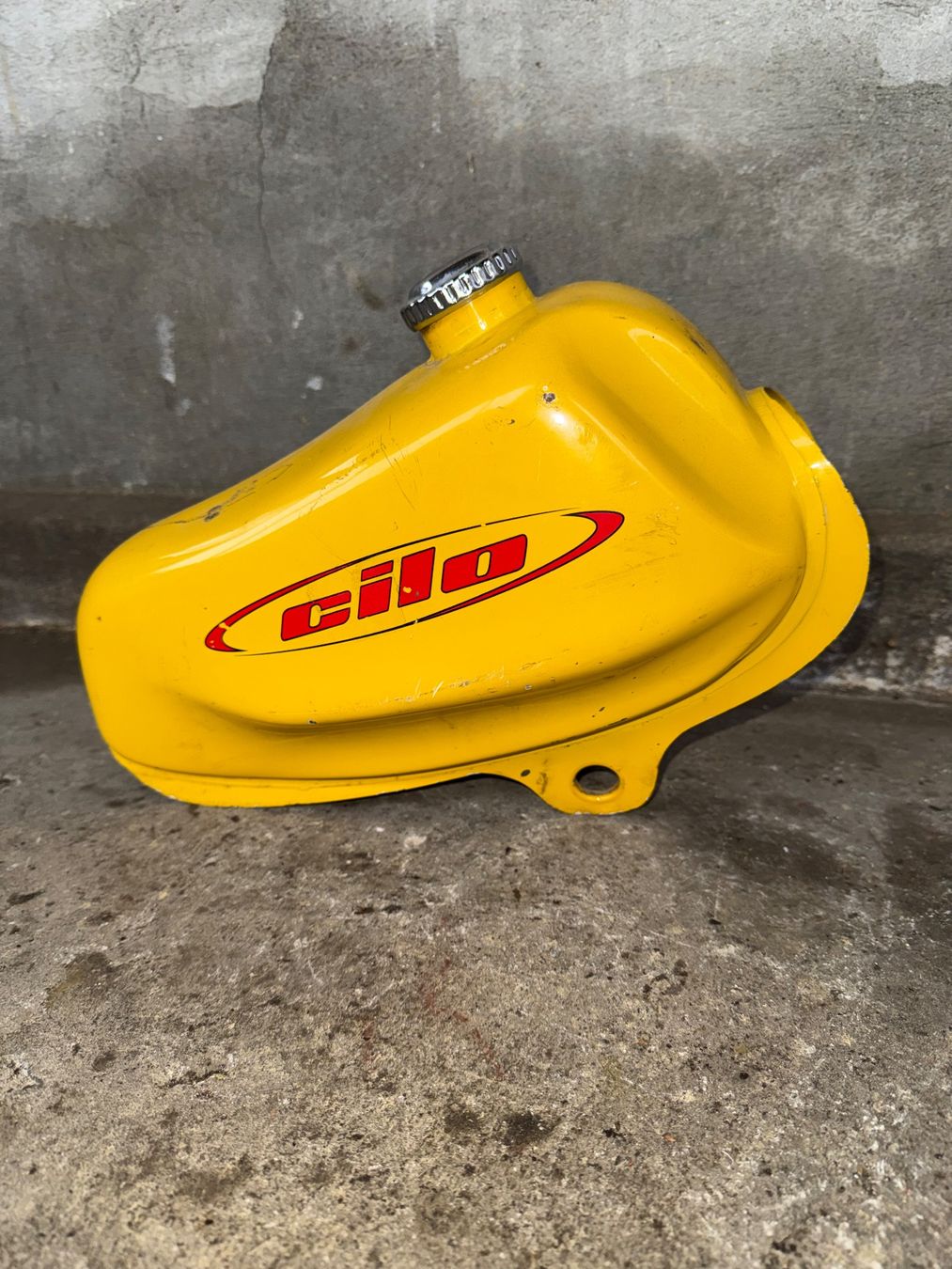 Cilo Accessori per altri veicoli: Cilo Mofa Tank Gelb – Usato da Fahrni b. Thun venduto da berger_tuning34 3