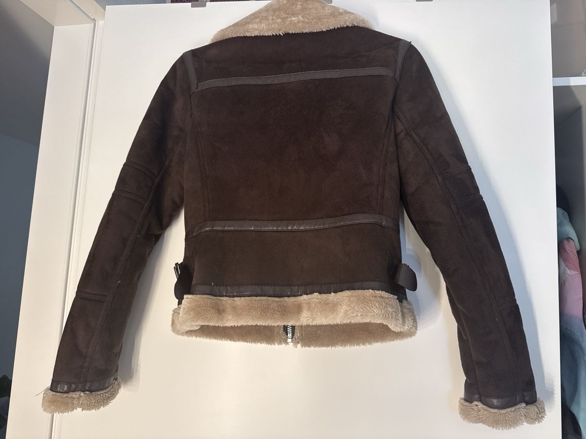 Bershka Giacche: Übergangsjacke im Wildlederlook – Usato da Zürich venduto da pmorger01 3
