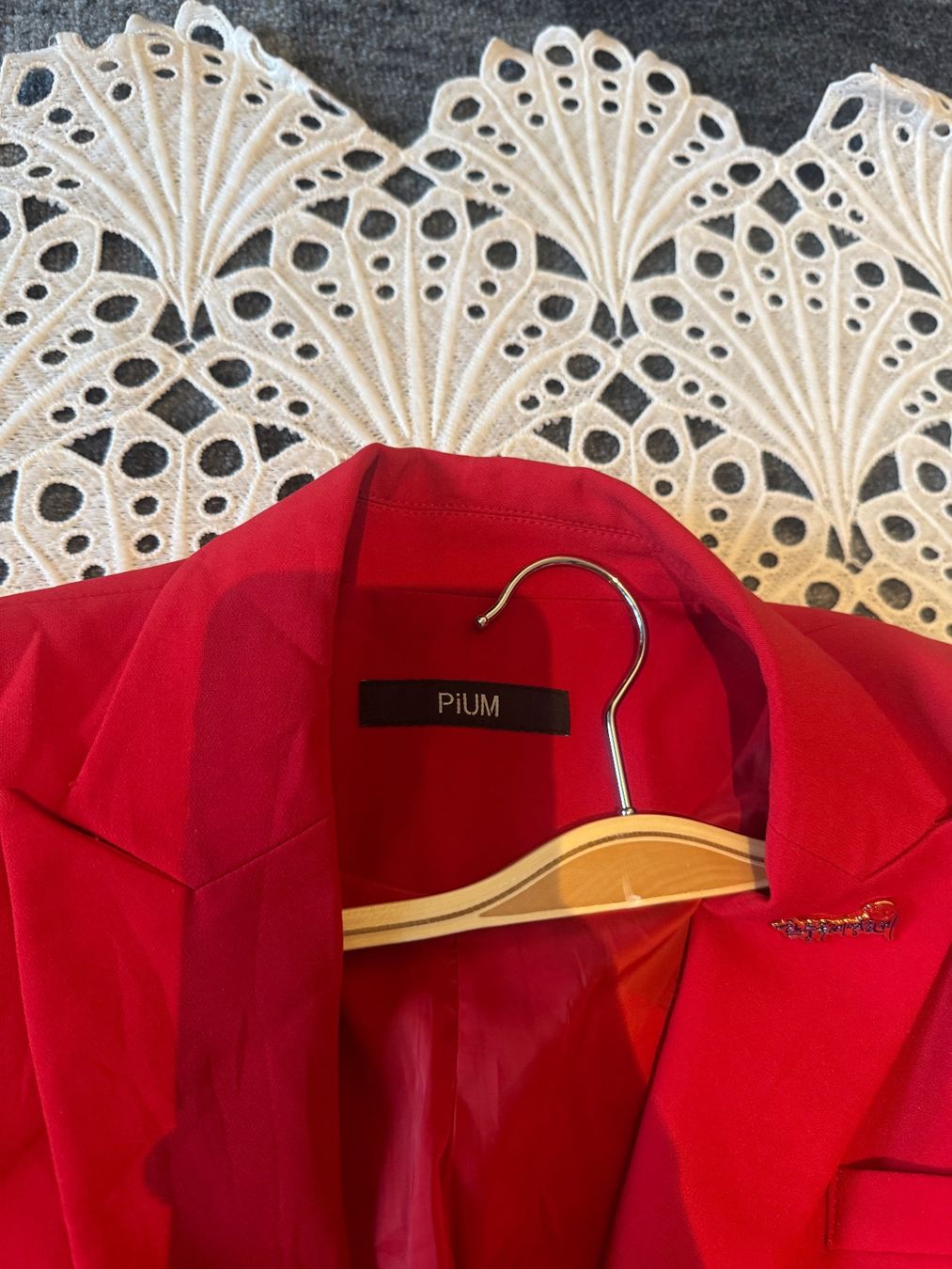 Giacche: Roter Koreanisches Blazer Jacke Grösse S – Usato da Frenkendorf venduto da Style365 5