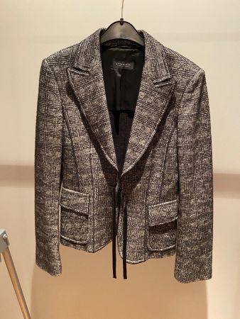 Taillierter Blazer schwarz/écru