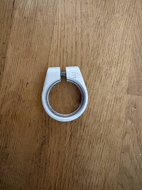 Pezzi di ricambio: Colier de serrage de tige de selle vélo – Usato da Biel/Bienne venduto da pat_kh7v 3