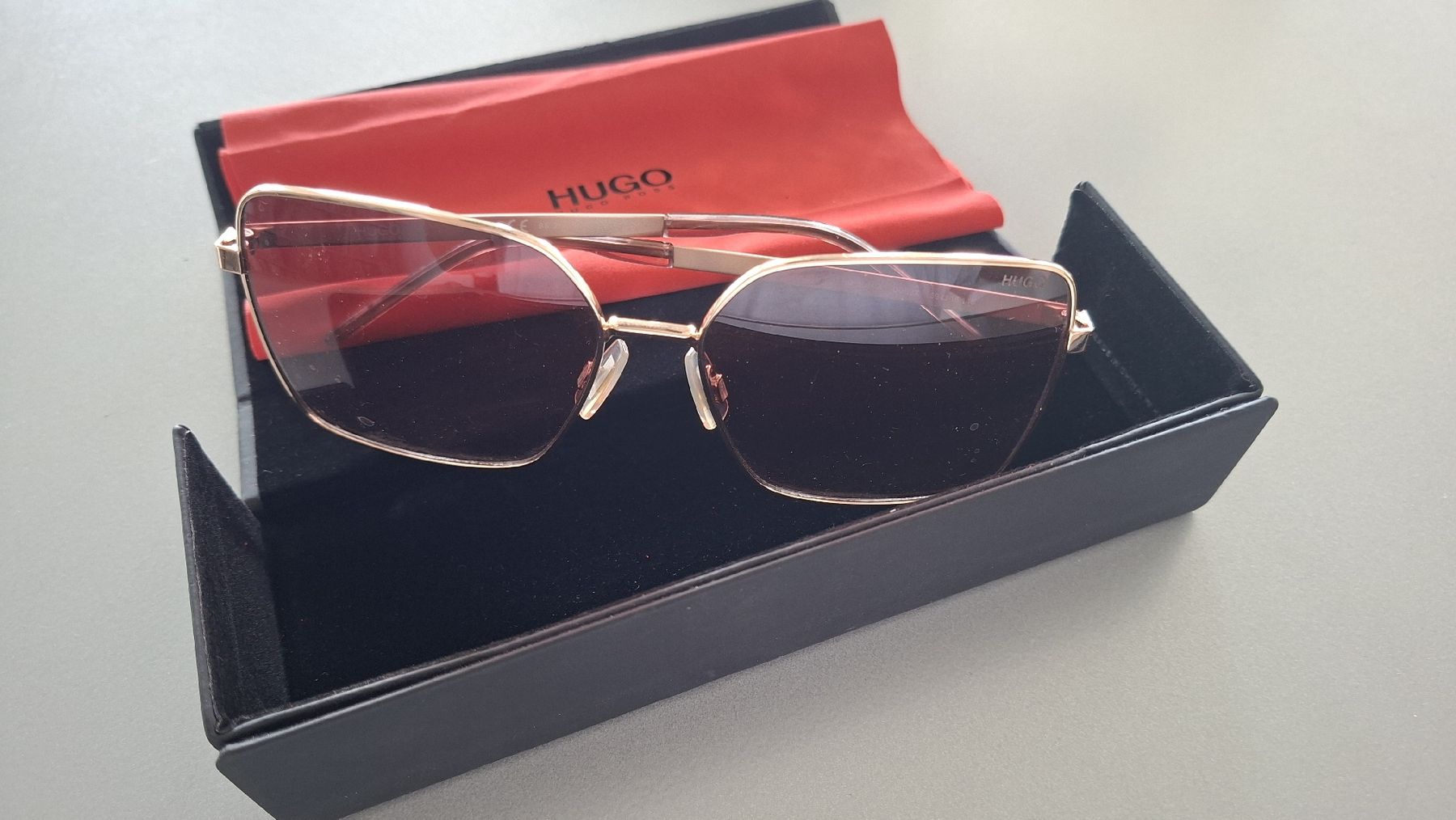 Hugo Boss Occhiali & Lenti: Sonnenbrille Hugo Boss – Usato da Hünenberg venduto da 1902