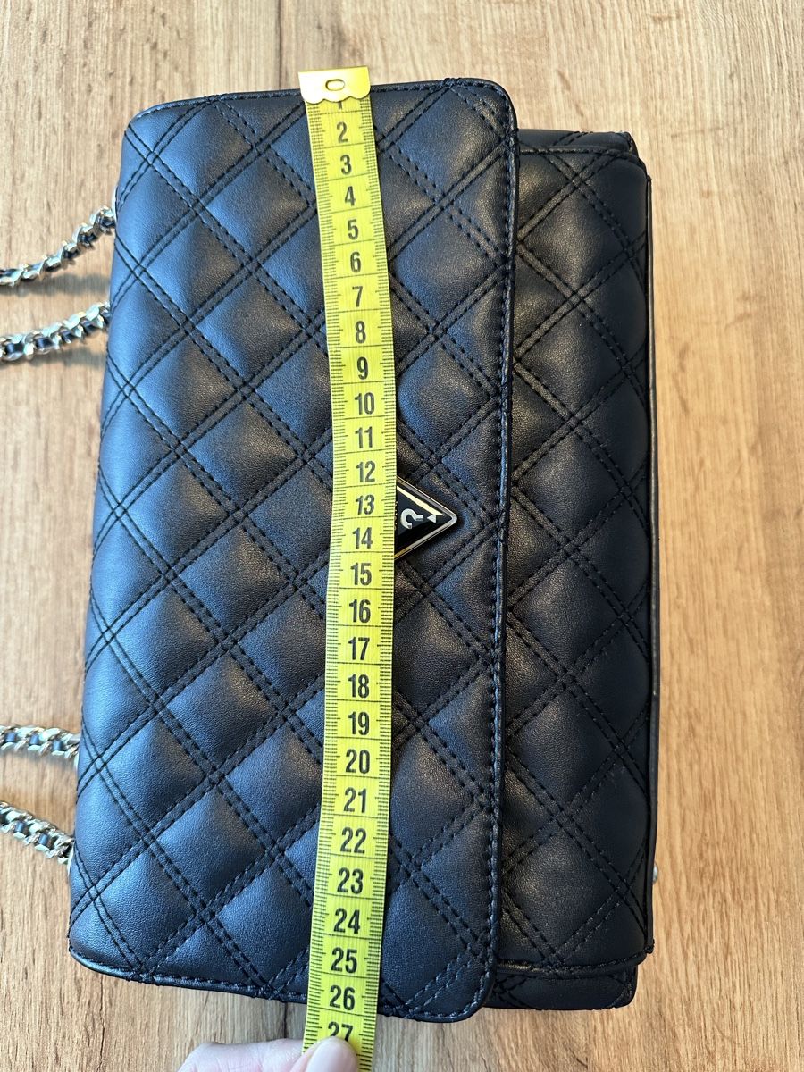 Guess Borse da donna: Guess unhängtasche – Usato da Urdorf venduto da fairfashion 1