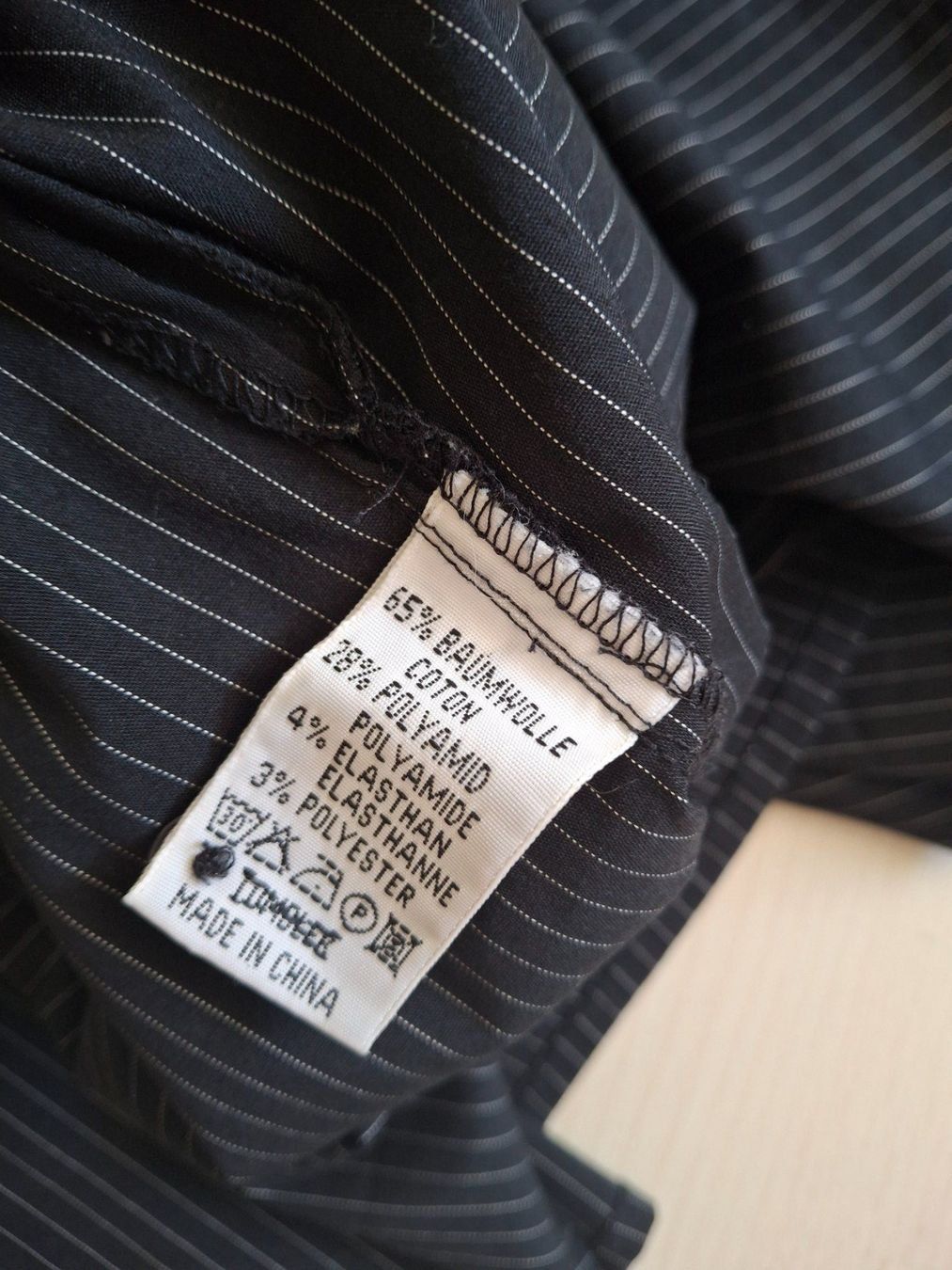 Camicette: Edle Damen Bluse, schwarz gestreift, Grosse Grössen – Usato da WALTERSWIL SO venduto da thb_ybm8 3