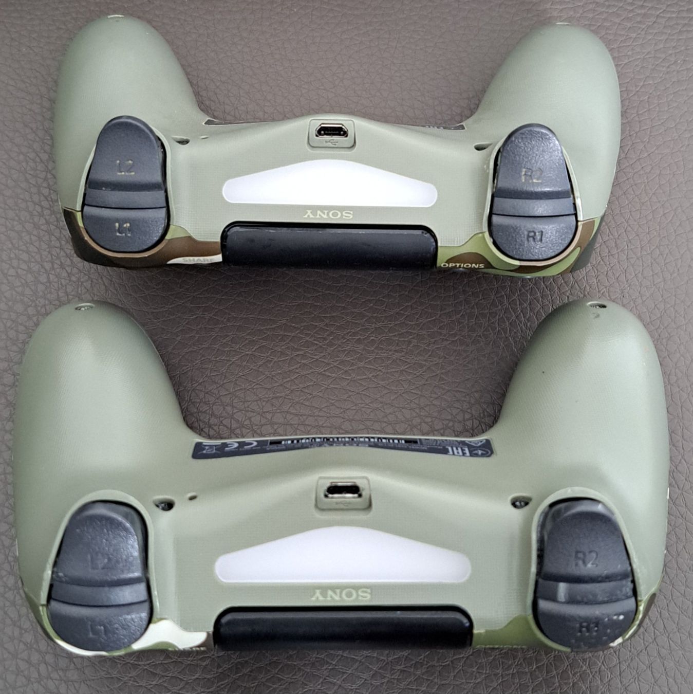 Sony Controller: Ps4 controller Original SONY 2 Stück – Gebraucht aus Biel/Bienne von Sasha4u 2