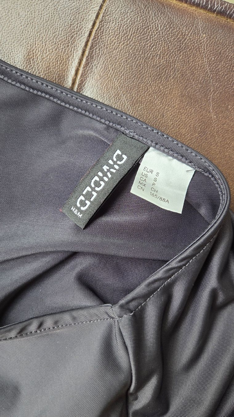 H&M Vestiti: 2x Kleid von H&M Divided in XS  – Nuovo (secondo la descrizione) da Kreuzlingen venduto da MeinKleinesAtelier 2