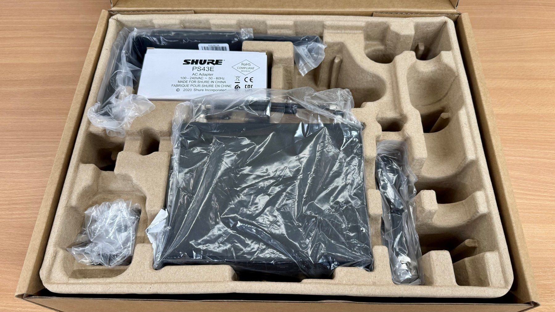Radiocomunicazione: Shure SLXD4E=-J53 Empfaenger Rackmount neu OVP – Nuovo e nell'imballaggio originale da Muttenz venduto da EotecAG 2