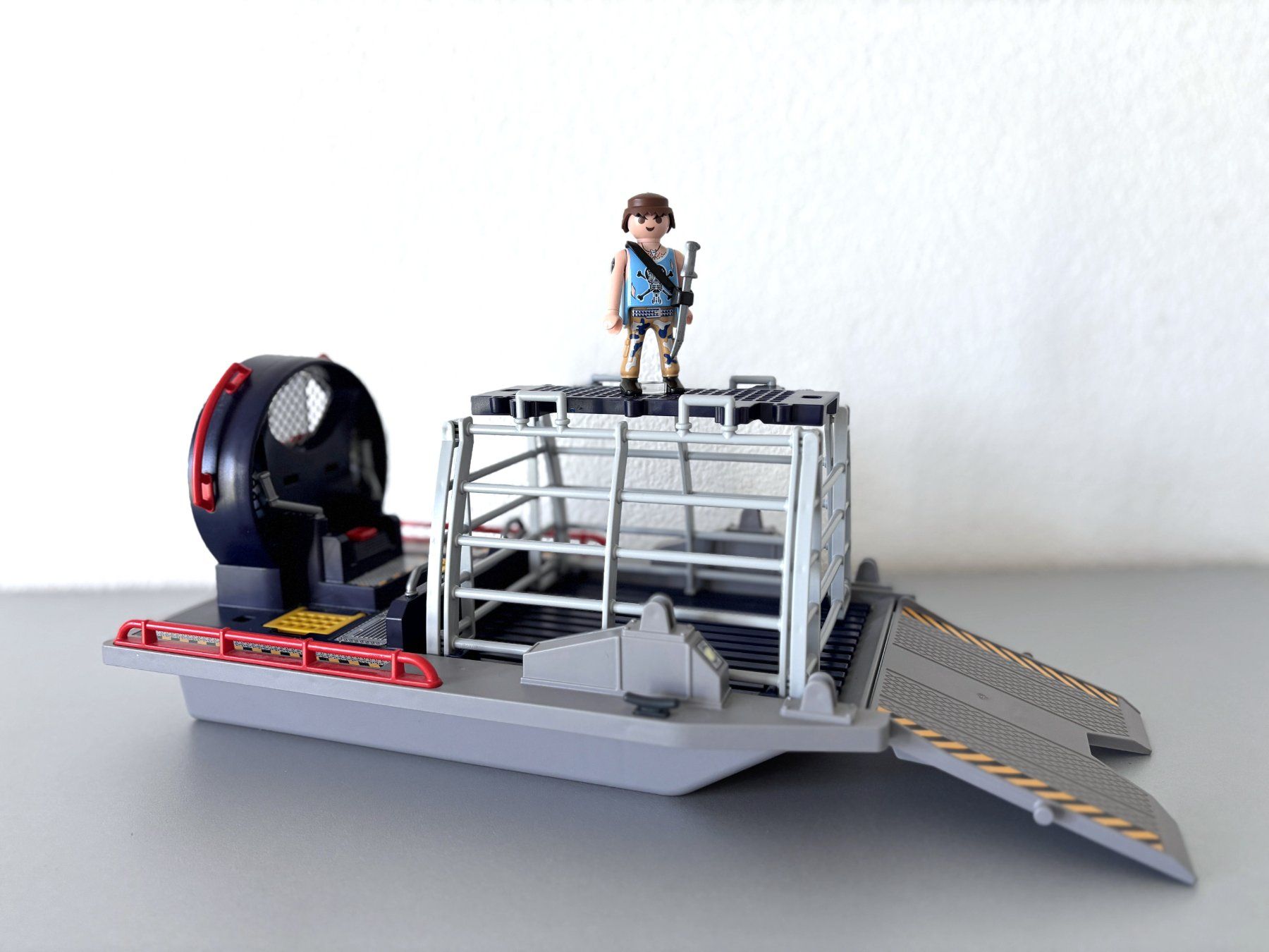 Playmobil Giocattoli: Playmobil Propellerboot Airboat mit Käfig Boot Heckklappe – Usato da Holzhäusern ZG venduto da paula_w