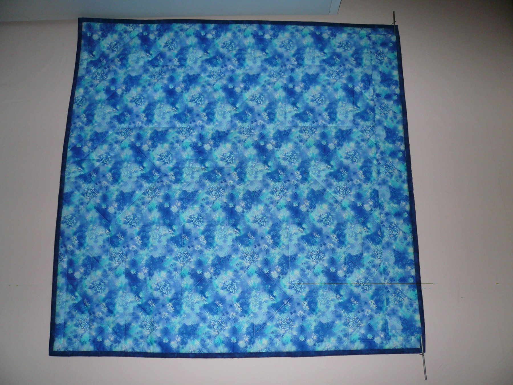 Decken: Batik Quilt - Patchwork Decke - Wandbehang - Swiss made – Neu (gemäss Beschreibung) aus Brunnadern von pinkfaden 1