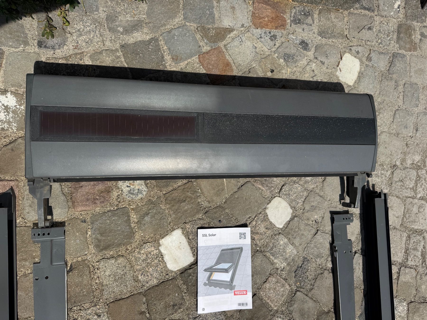 Velux Marquises: Velux Aussenrollladen SSL MK06 0000S – D'occasion à Egg par JORDI79 1