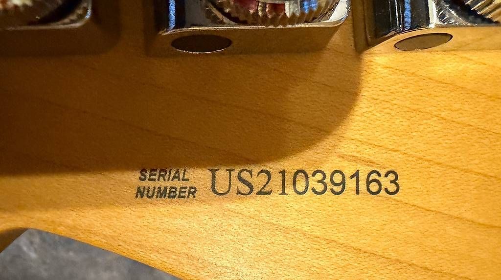 Strumenti musicali: Fender Stratocaster American Professional II USA – Usato da Bern venduto da Medusa69 3