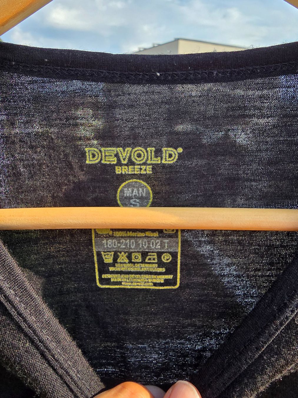 T-shirt: Merino Shirt von Devolt – Usato da Zürich venduto da Tcrush 2