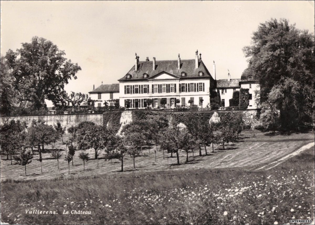 Cartes postales: Vullierens VD // 1953 – D'occasion à Basel par intermezzo12