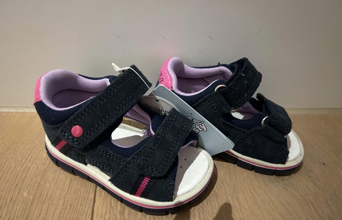 Scarpe per ragazze:  Kindersandalen , Grösse 21 neu – Nuovo e nell'imballaggio originale da Rümlang venduto da Jennyanna