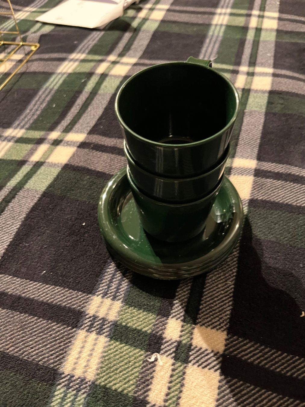 Set di piatti: 3 Teller und Becher fürs Camping – Usato da Umiken venduto da deb_57xk 2